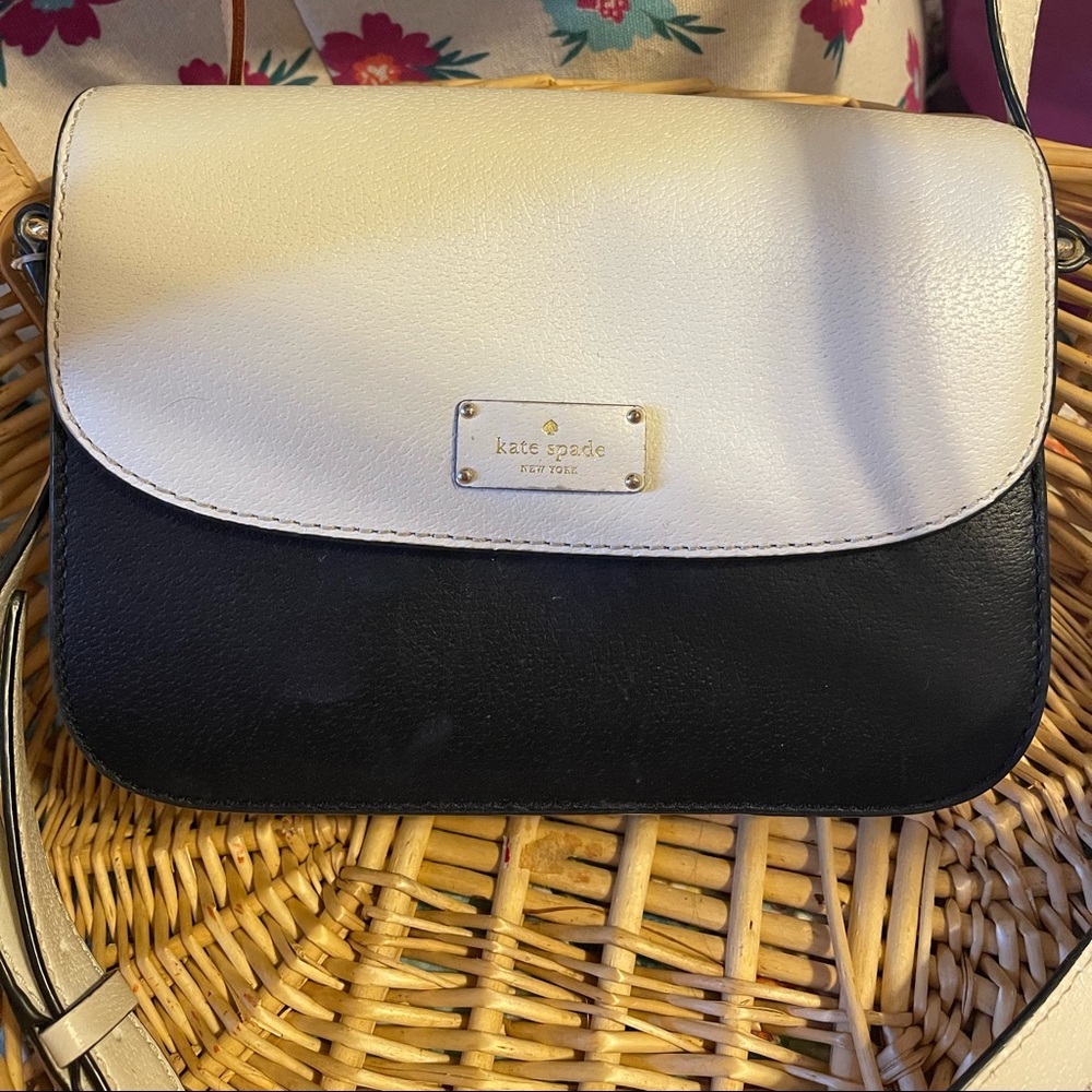Kate Spade cross body purse.